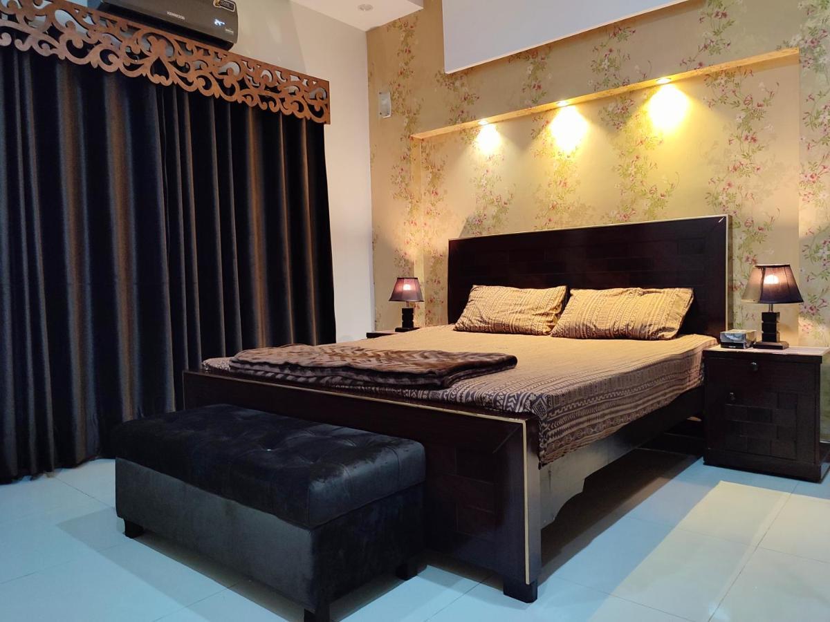 Fully Serviced Holiday Home Near Lahore Ring Road Extérieur photo